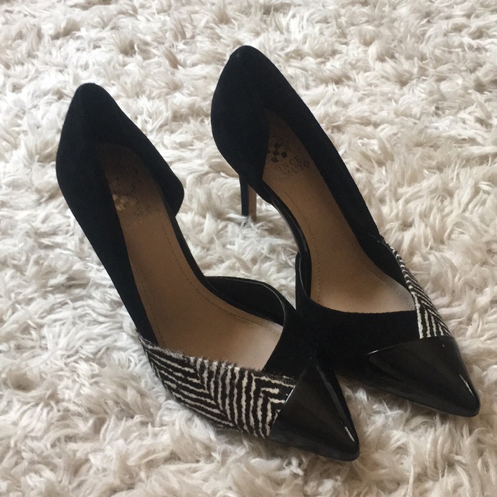 VINCE CAMUTO  zebra & suede pointed heels